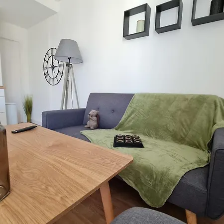 Apartament Le Poulorio 11 - T2 - Proche Gare By Locly Lorient