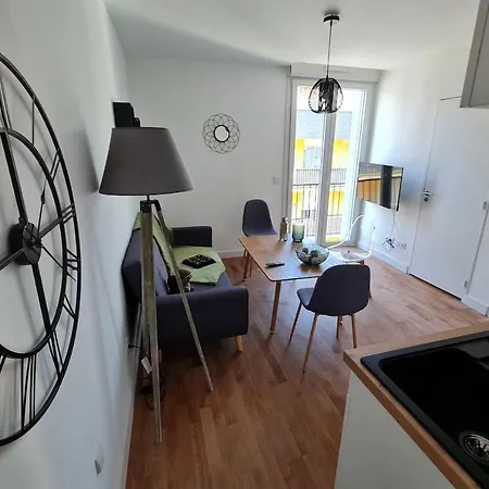 Le Poulorio 11 - T2 - Proche Gare By Locly Apartament *